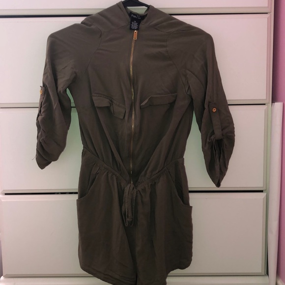 Long sleeve green romper - Picture 1 of 2